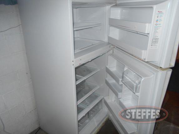 Amana refrigerator DRT1802A_2.jpg